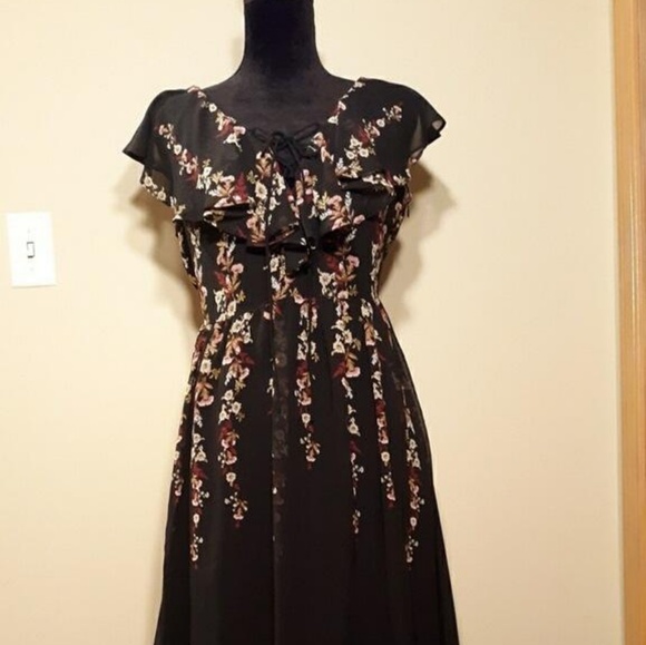 NWOT LC Lauren Conrad Runway Hi Lo Floral Maxi - Picture 2 of 8